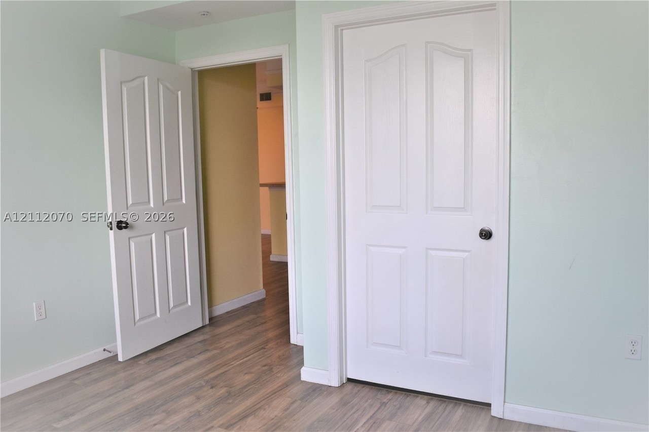 1308 Myrtlewood Cir E #1308 - Photo 7 of 19