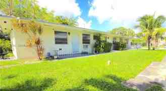 2120 Ne 168th St #C - Photo 1 of 1