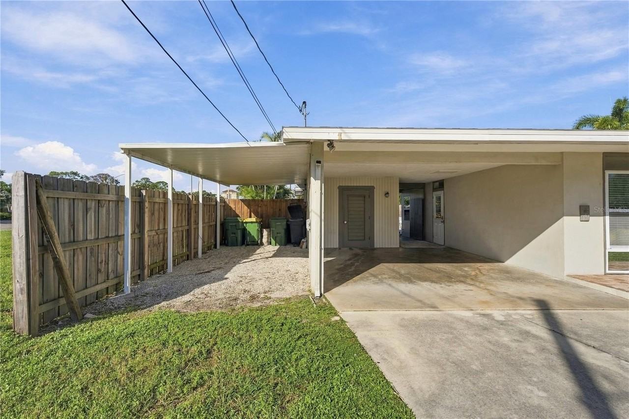 137 Sunway Ave - Photo 3 of 41