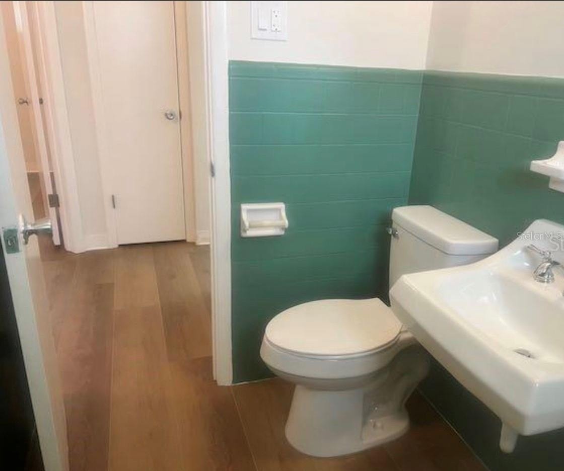 210 W Hancock St - Photo 7 of 12
