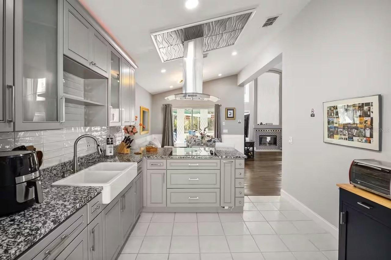 462 Troon Cir - Photo 7 of 36