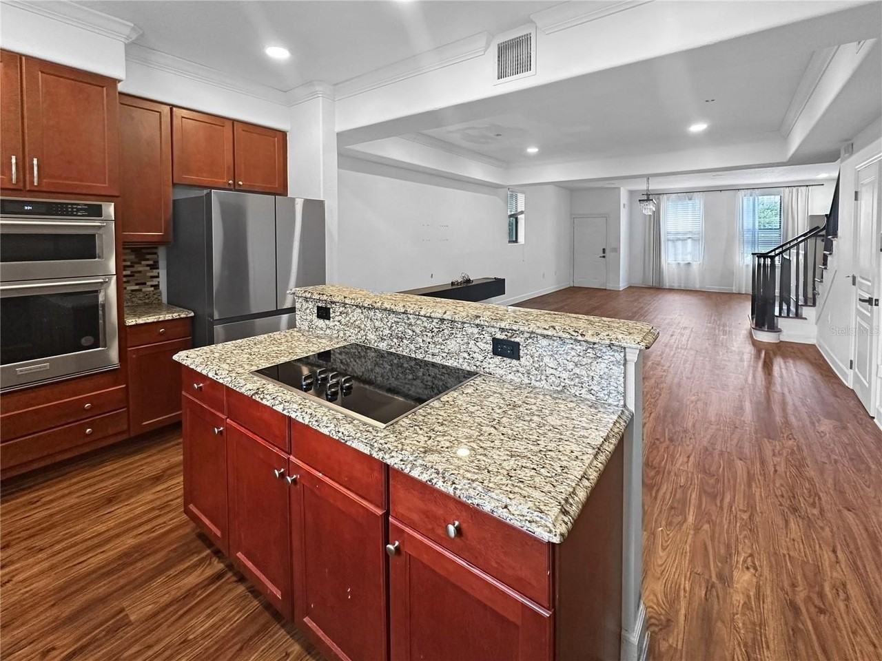 584 Copley Ln - Photo 4 of 25