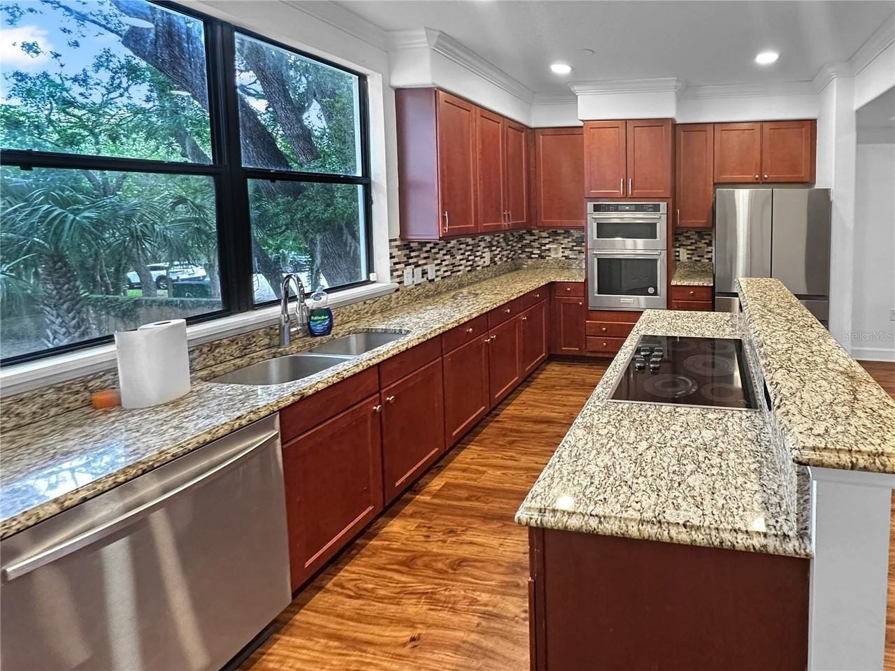 584 Copley Ln - Photo 5 of 25