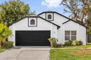 350 Lakebreeze Cir - Photo 1 of 1