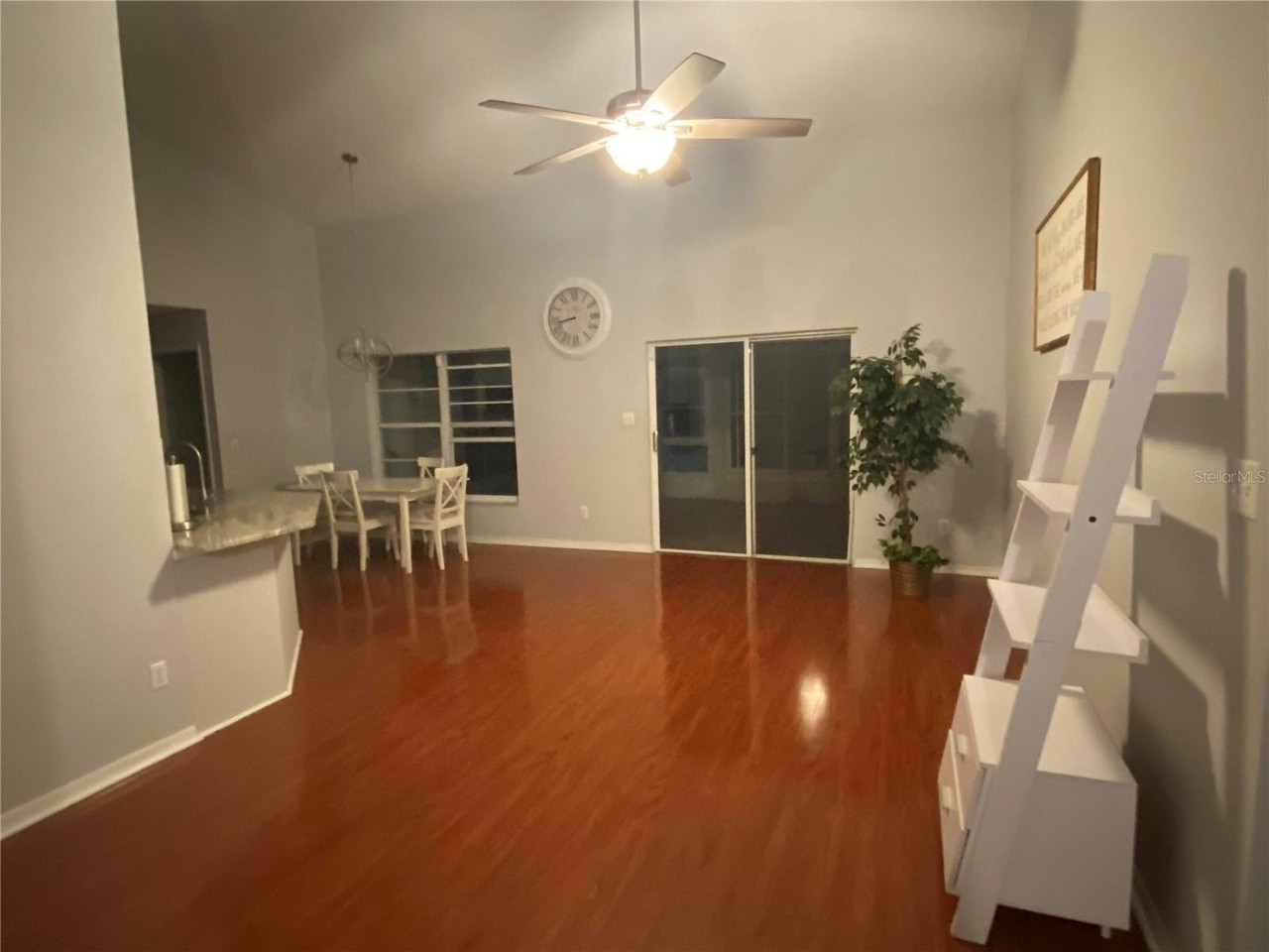 4864 Gorham Ave - Photo 6 of 19