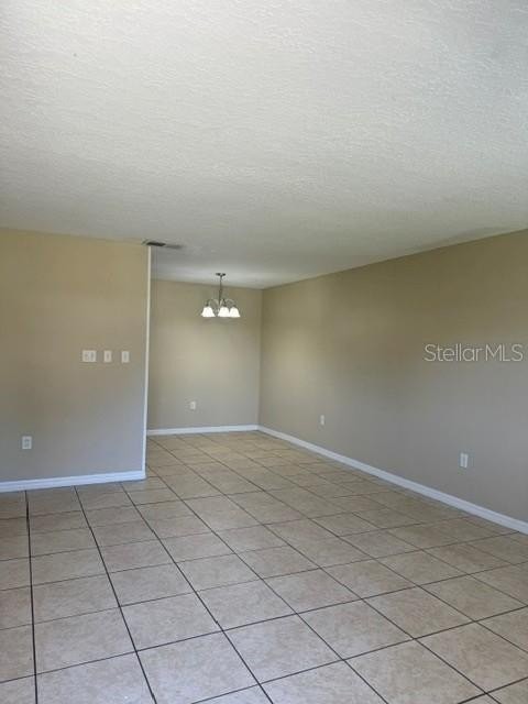 745 N Oak Ave - Photo 2 of 13