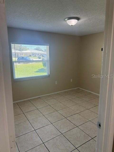 745 N Oak Ave - Photo 7 of 13