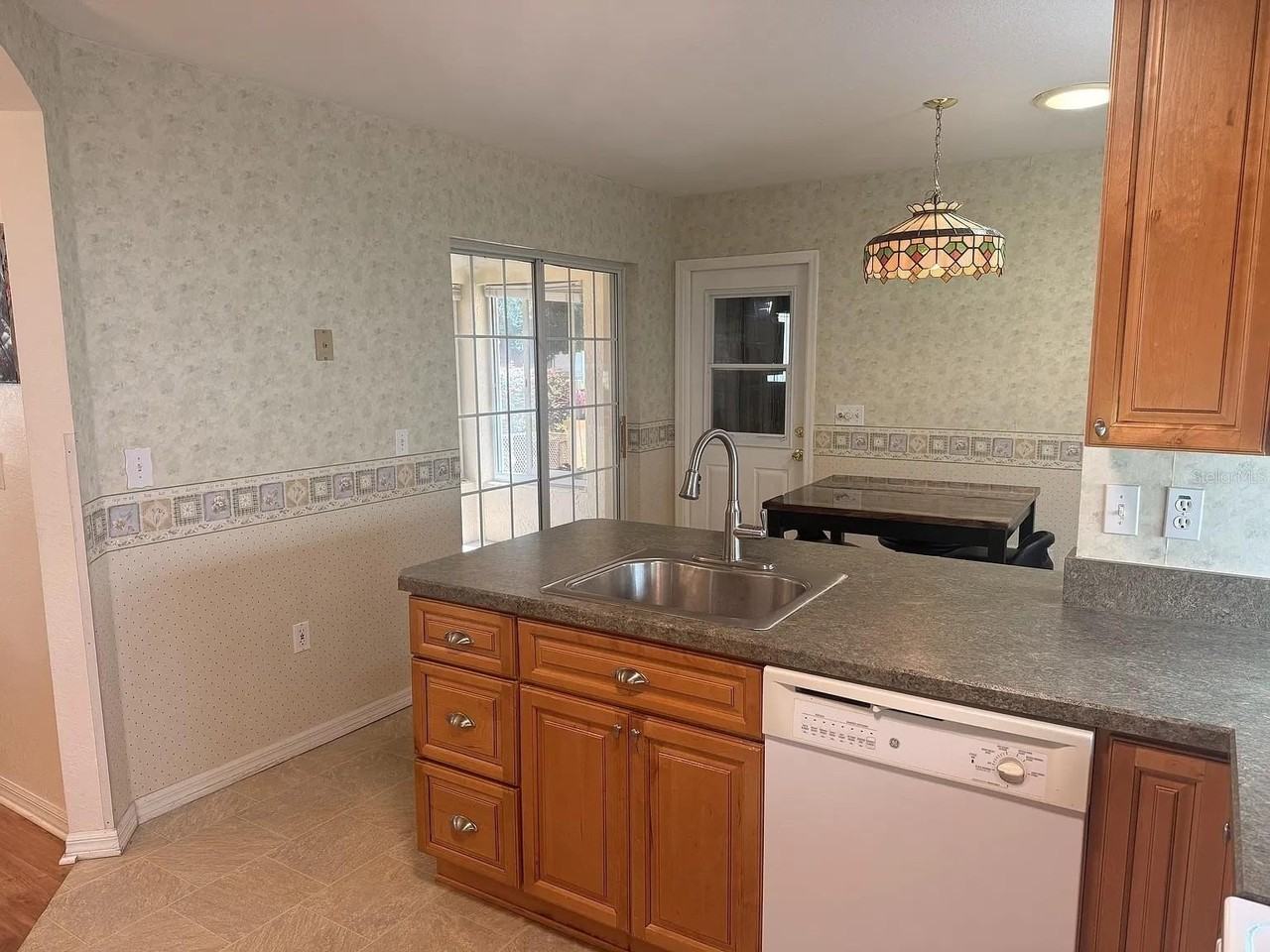 11602 Sw 70th Ct - Photo 5 of 10