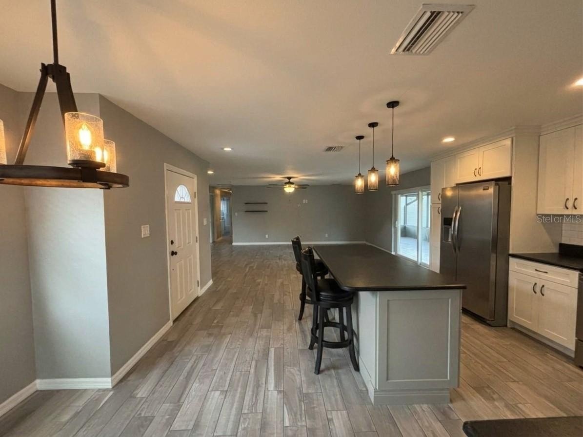 206 Van Lakes Blvd - Photo 6 of 22