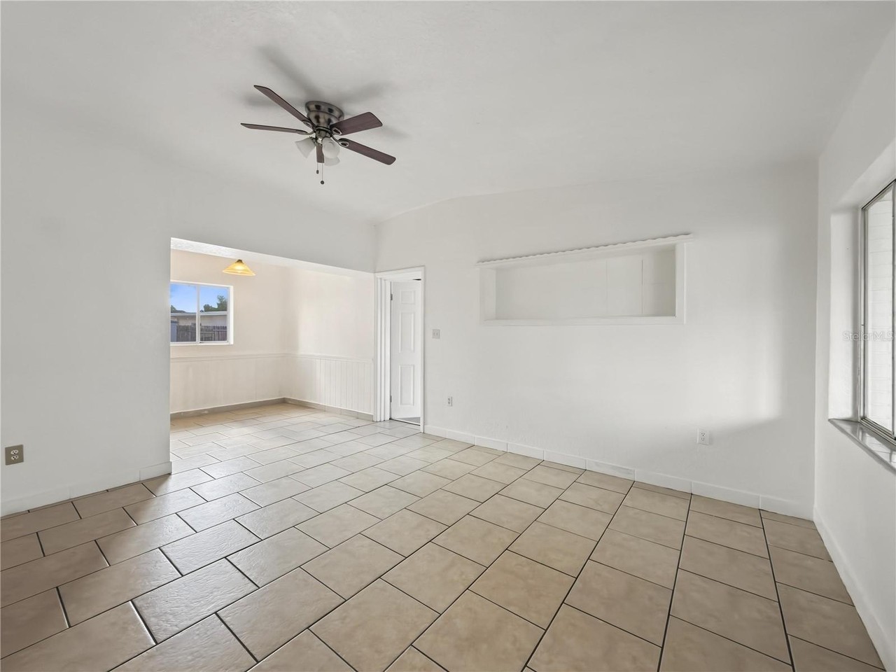6506 Bywood Rd - Photo 3 of 29