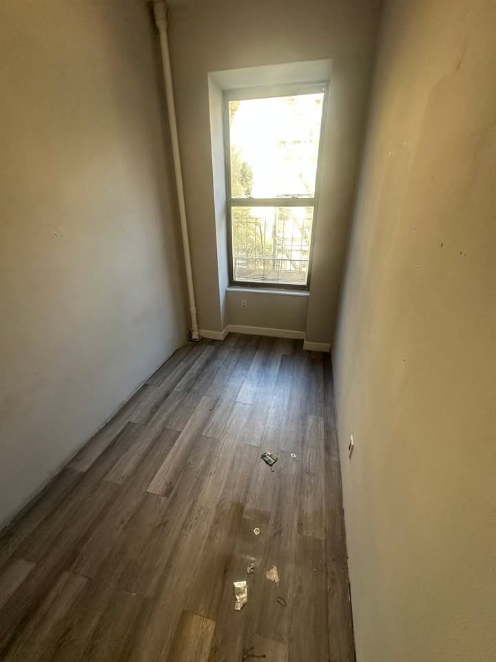 358 W 51st St #CA - Photo 4 of 6