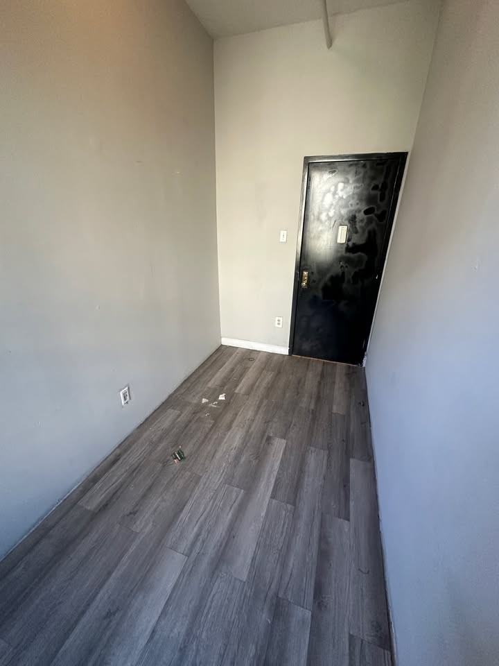 358 W 51st St #CA - Photo 5 of 6
