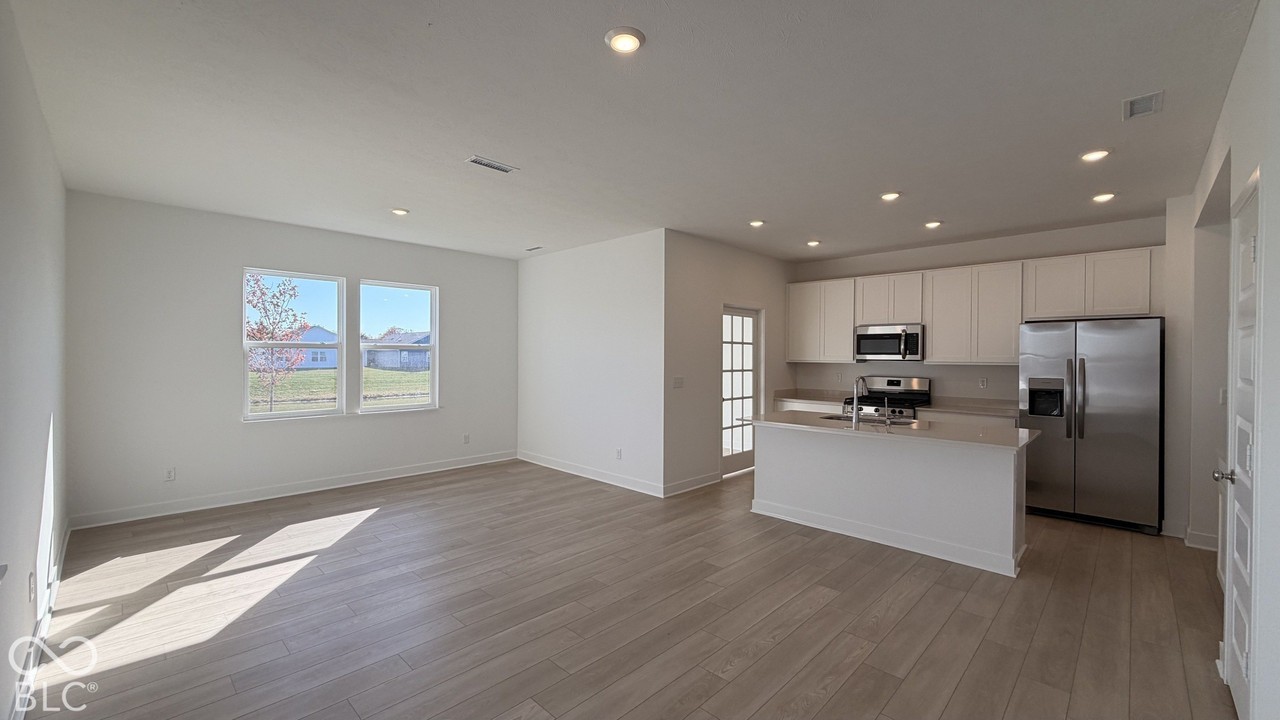 4321 Garden Trace Dr - Photo 4 of 25