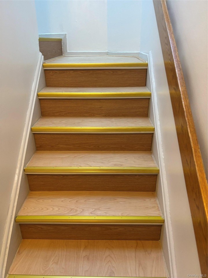 17239 Highland Ave #4H - Photo 7 of 23
