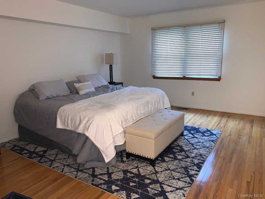 135 W Nyack Rd #125 - Photo 6 of 12