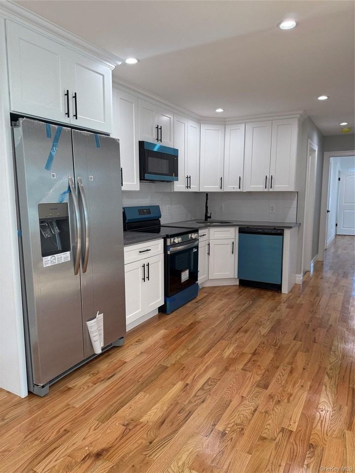 11811 Lakeview Blvd #1 - Photo 7 of 11