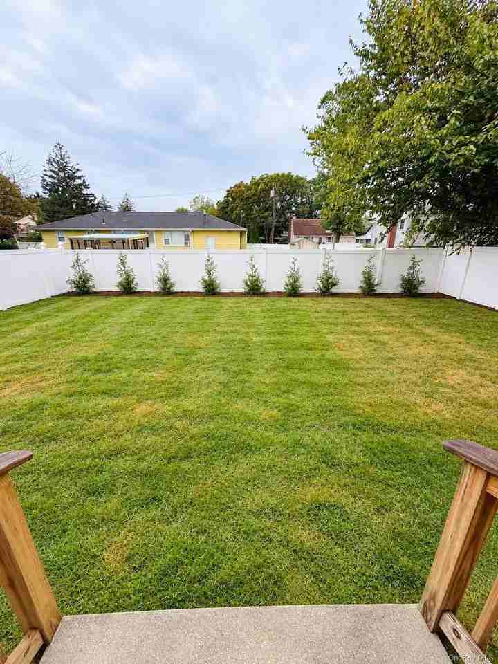 349 N 4th St - Photo 5 of 14