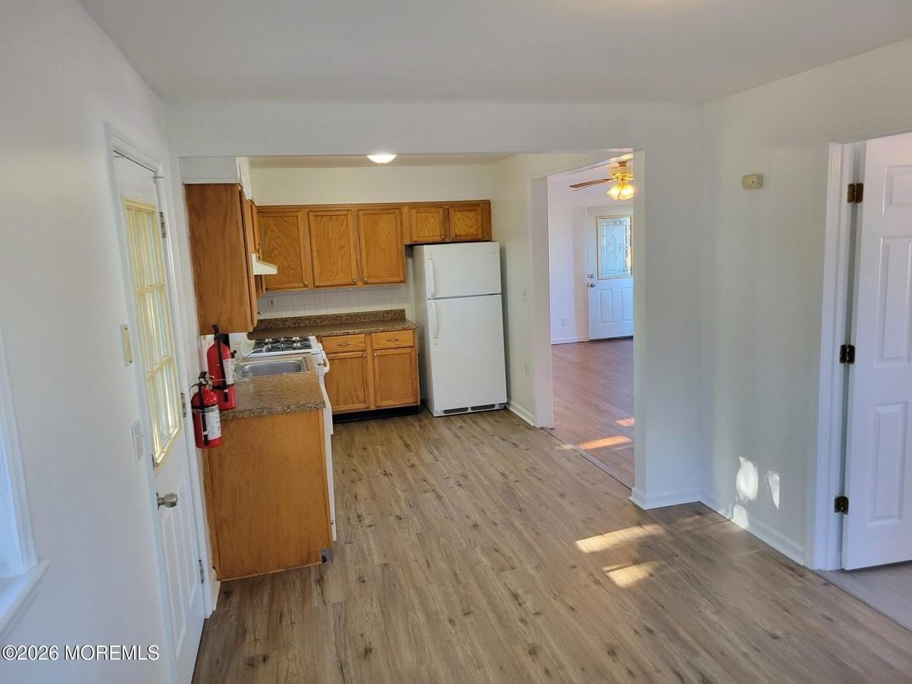 105 Solar Dr - Photo 6 of 17