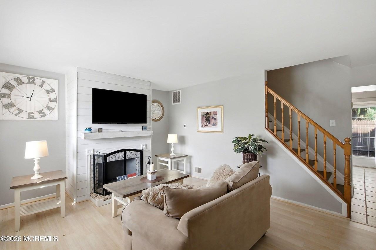 142 Greenwood Loop Rd #142 - Photo 3 of 12