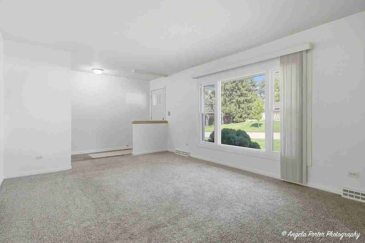 303 Ridge St - Photo 6 of 26