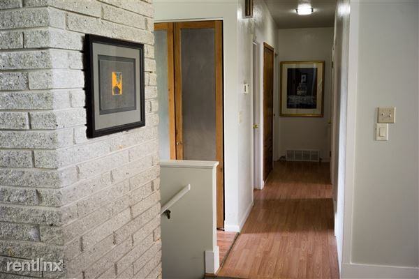 846 E 3900 N - Photo 2 of 11