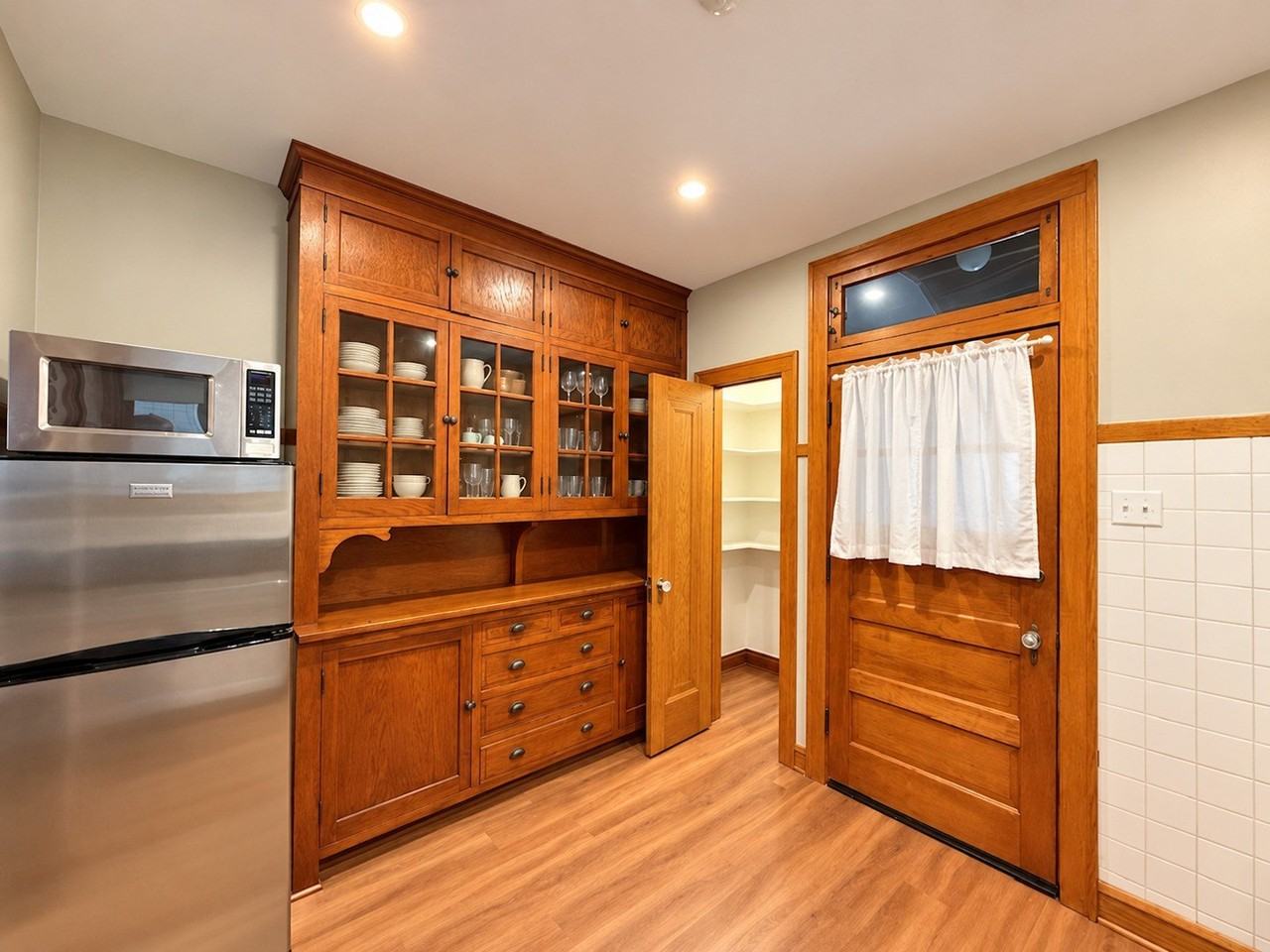 1919 W Waveland Ave #1 - Photo 5 of 23