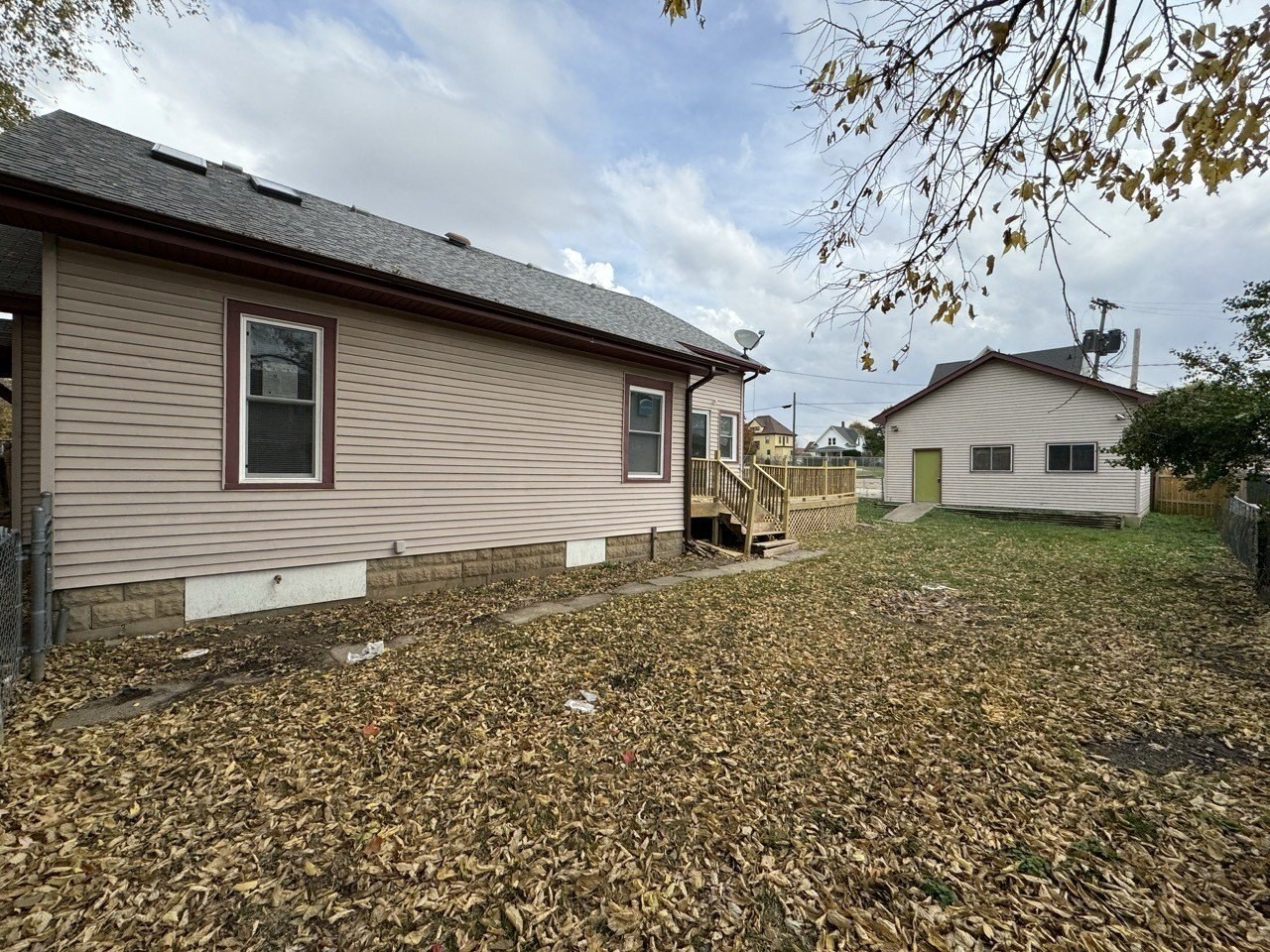 309 N 9th St - Photo 3 of 16
