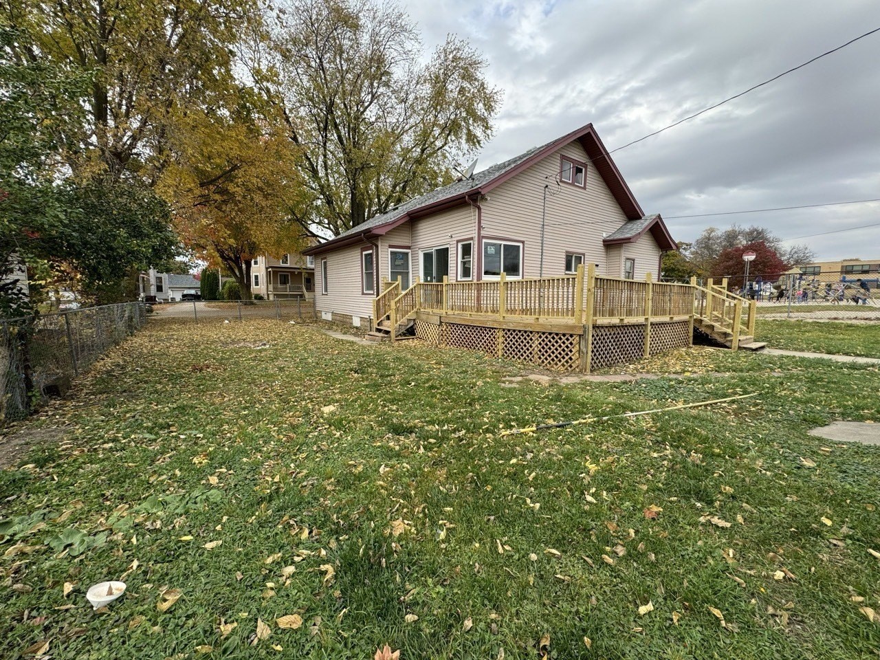 309 N 9th St - Photo 4 of 16