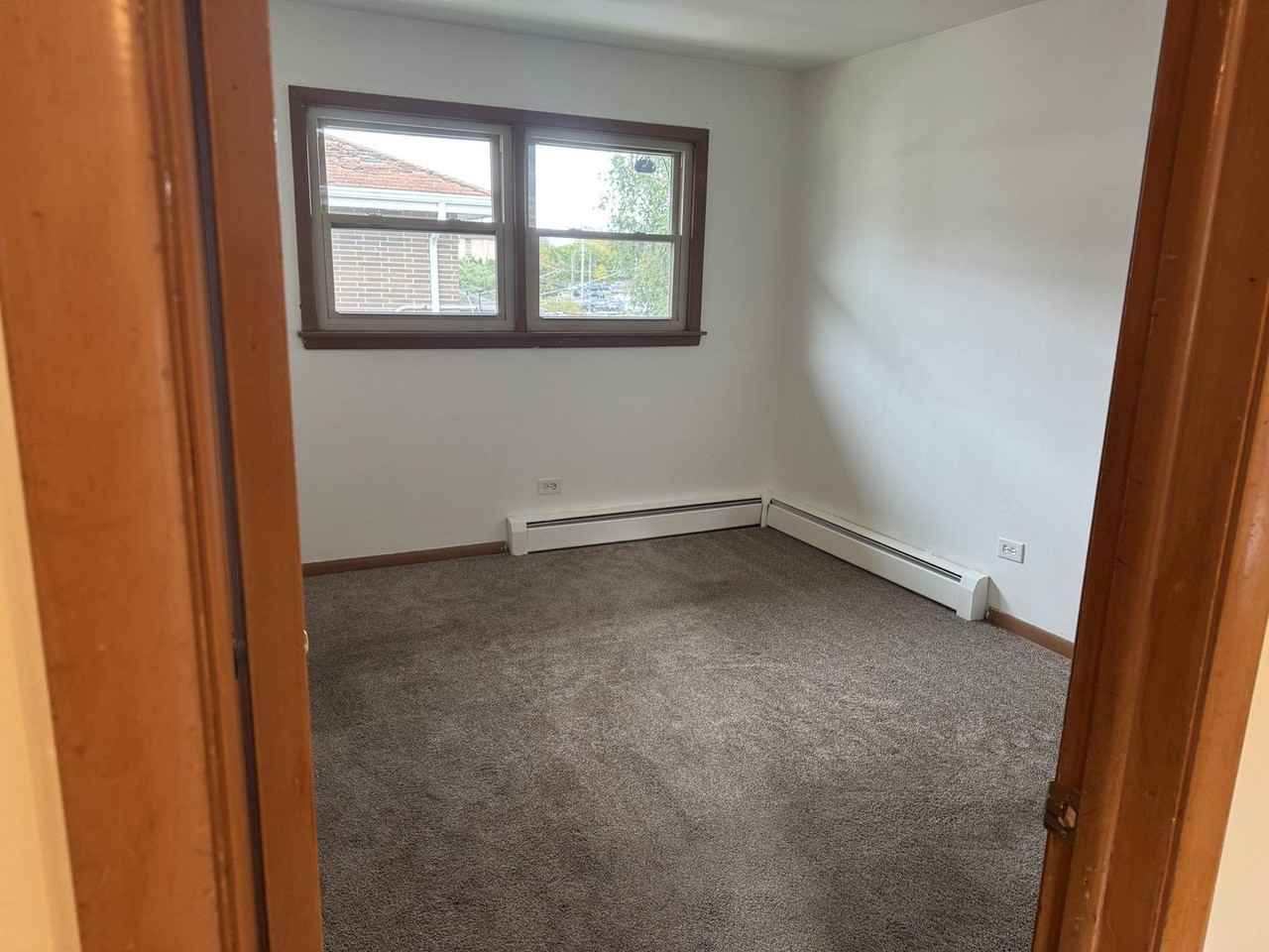 9337 S Kolmar Ave #2 - Photo 4 of 19