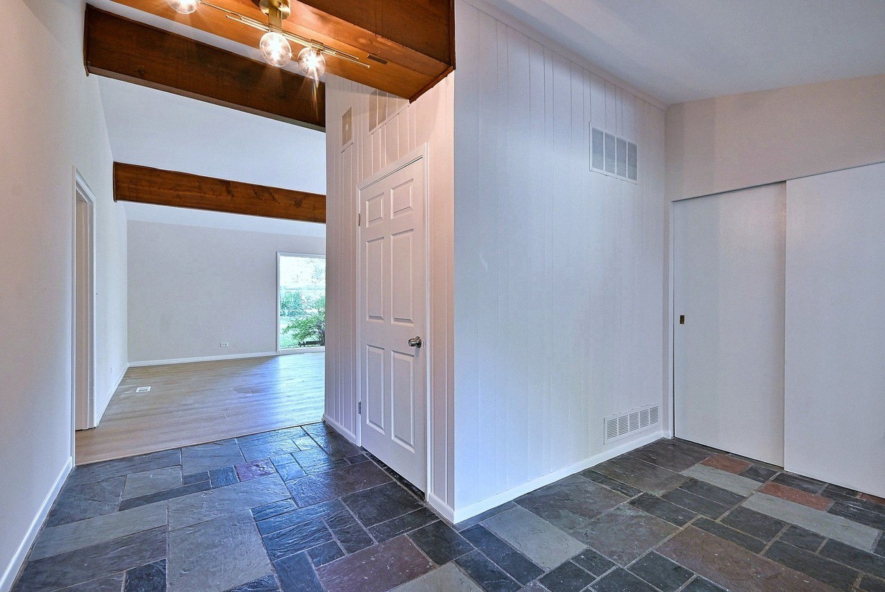 3 Darby Ln - Photo 3 of 40