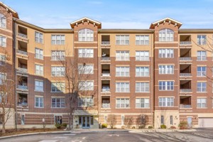 featured image of 9360 Skokie Blvd #418