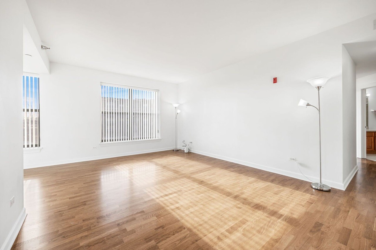 9360 Skokie Blvd #418 - Photo 5 of 23
