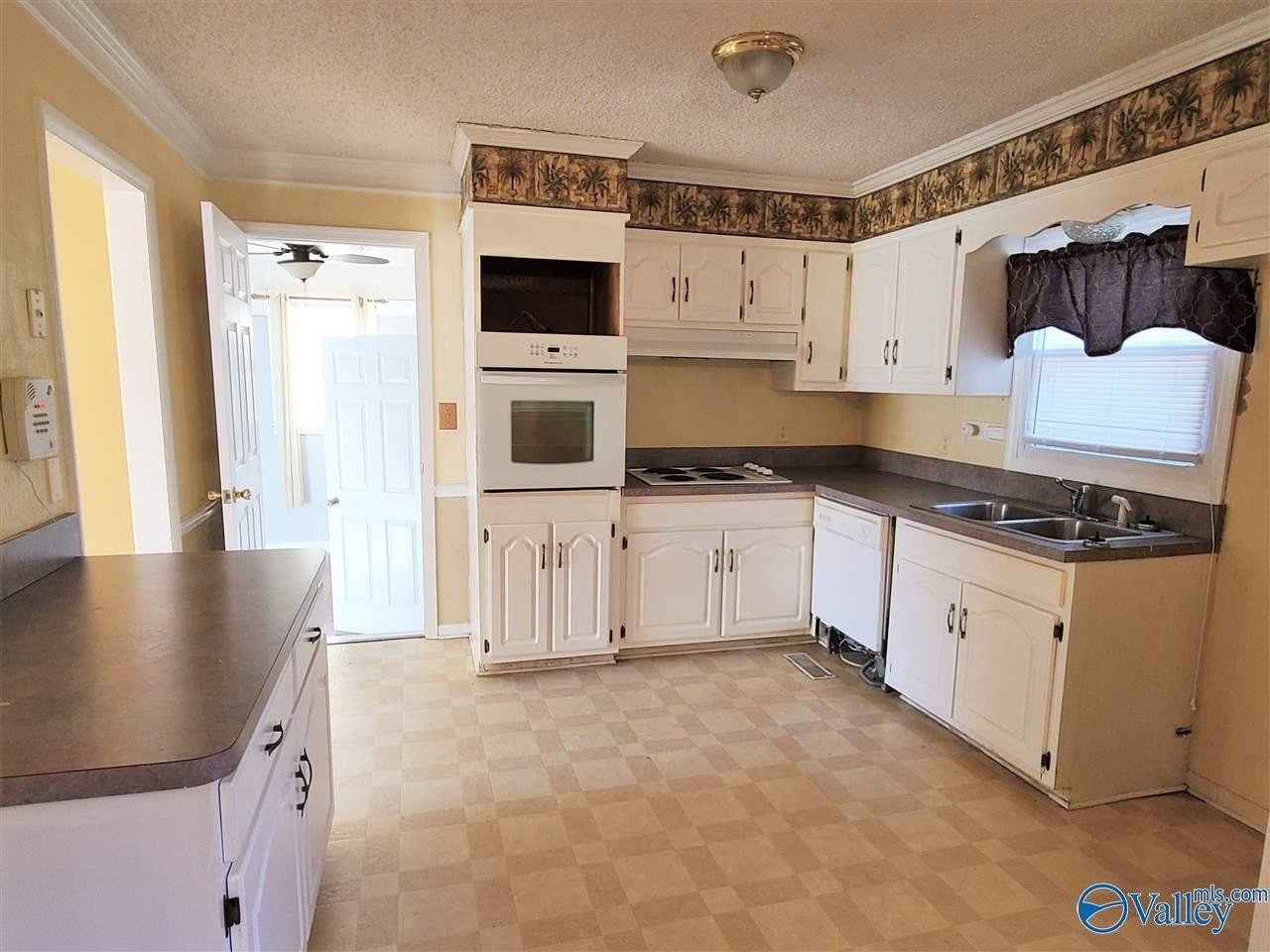 2605 Brookline Dr Nw - Photo 5 of 13