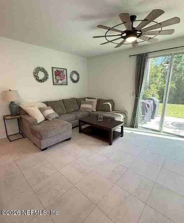 326 Annies Pl - Photo 3 of 31