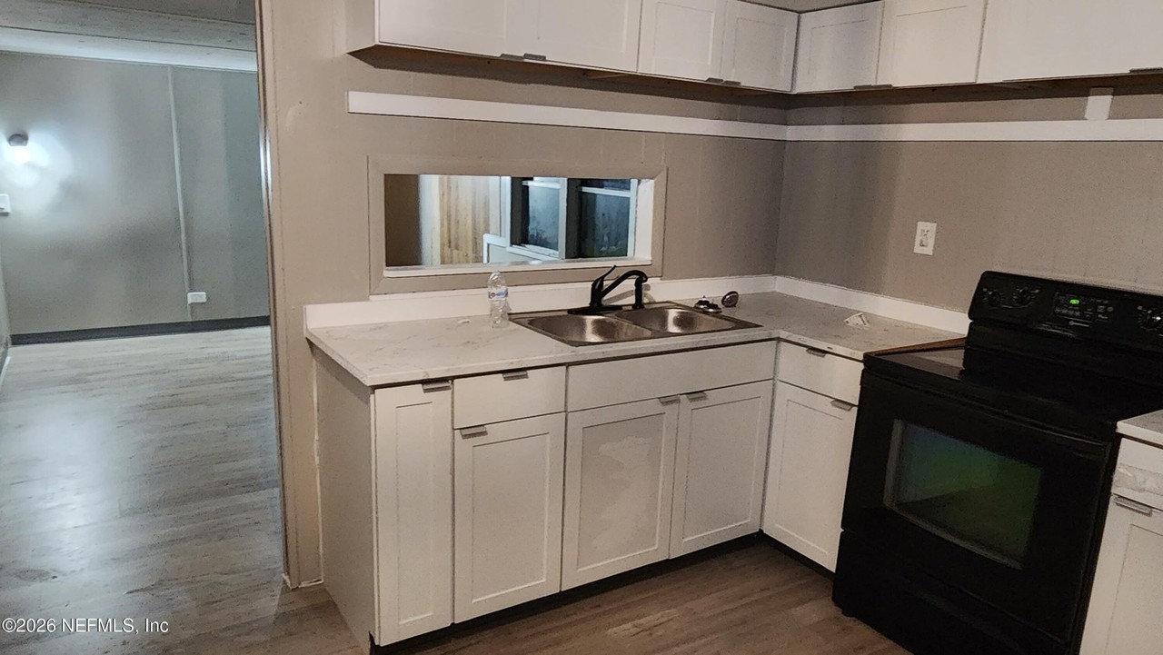 7561 Sonia Dr - Photo 5 of 5