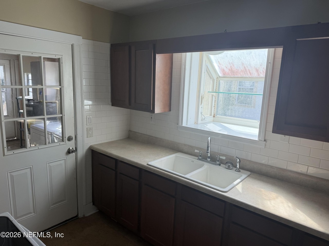 2061 Camden Ave - Photo 5 of 12