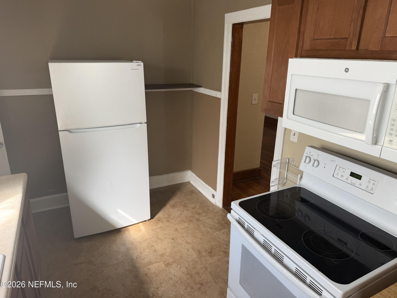 2061 Camden Ave - Photo 6 of 12