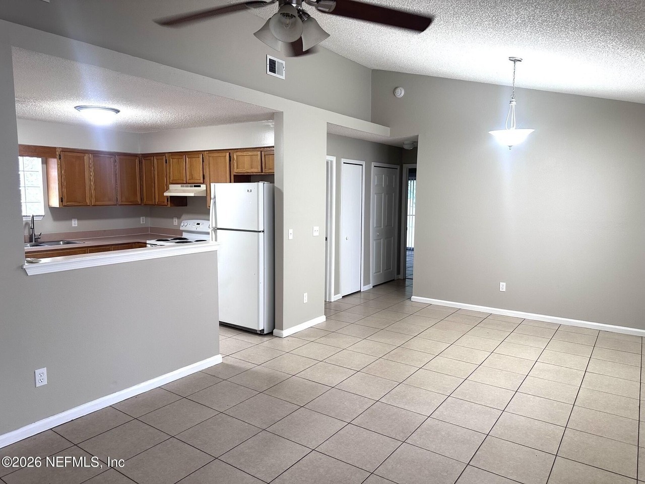 2541 Americas Cup Cir E - Photo 5 of 22