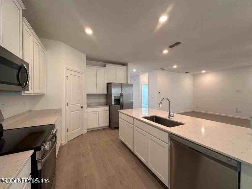 695 Lake Sinclair St - Photo 5 of 28