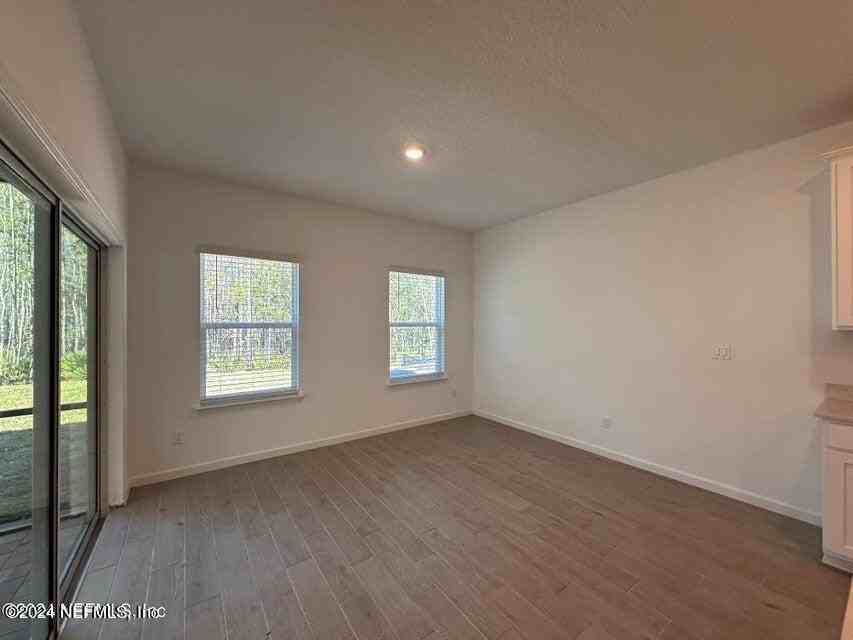 695 Lake Sinclair St - Photo 7 of 28