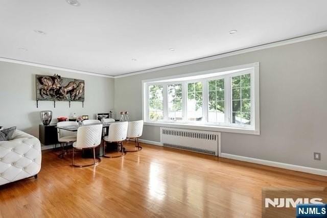 694 Center St - Photo 6 of 23