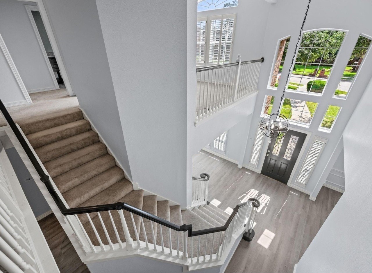 104 Clear Brook Ct - Photo 4 of 24