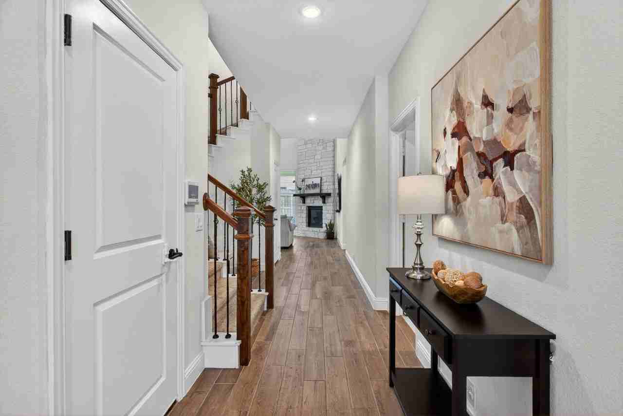 105 Verbena Ridge Dr - Photo 5 of 40