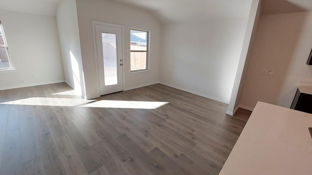 2330 Gardenia Ln - Photo 3 of 8