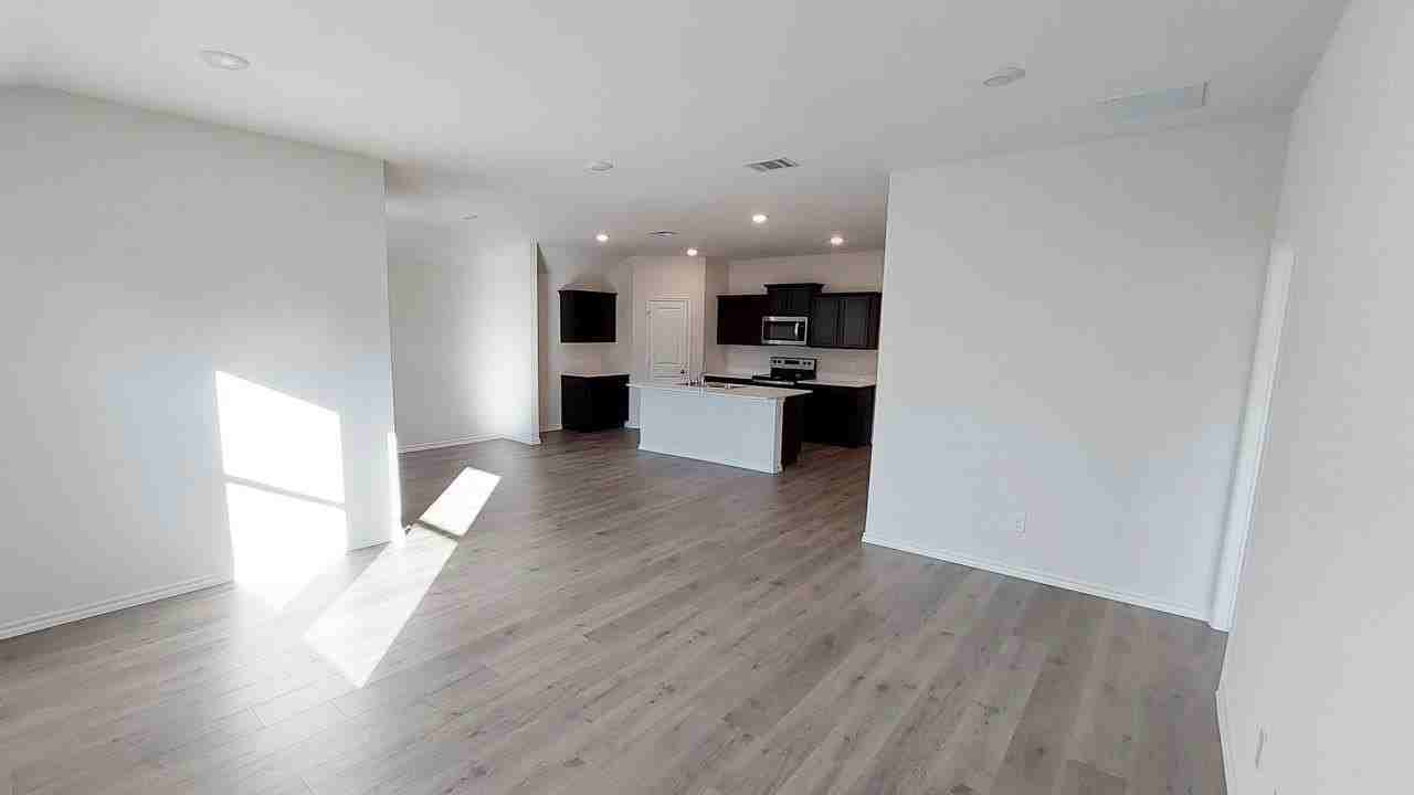 2330 Gardenia Ln - Photo 6 of 8