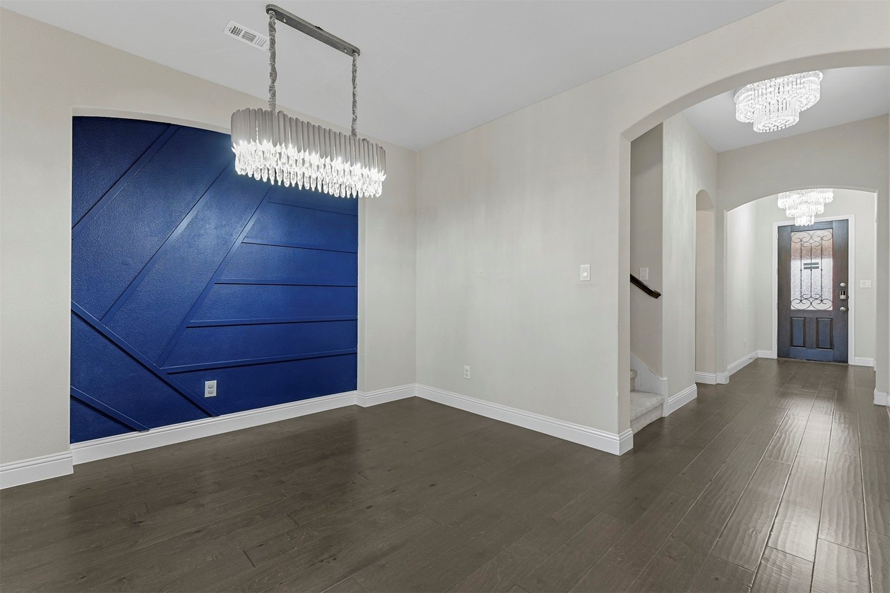 5757 Broad Bay Ln - Photo 4 of 21