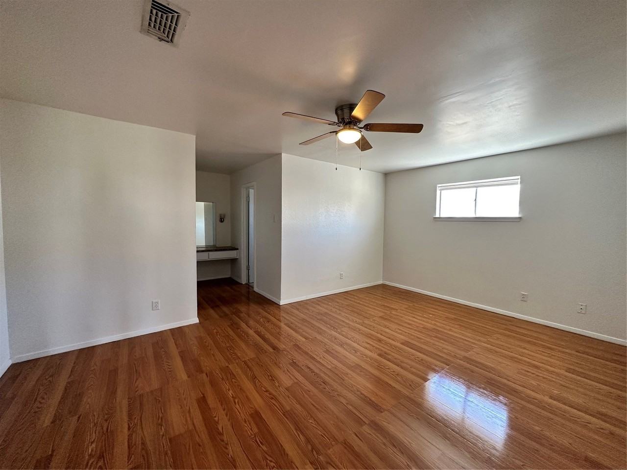 1412 Weathered St - Photo 5 of 15