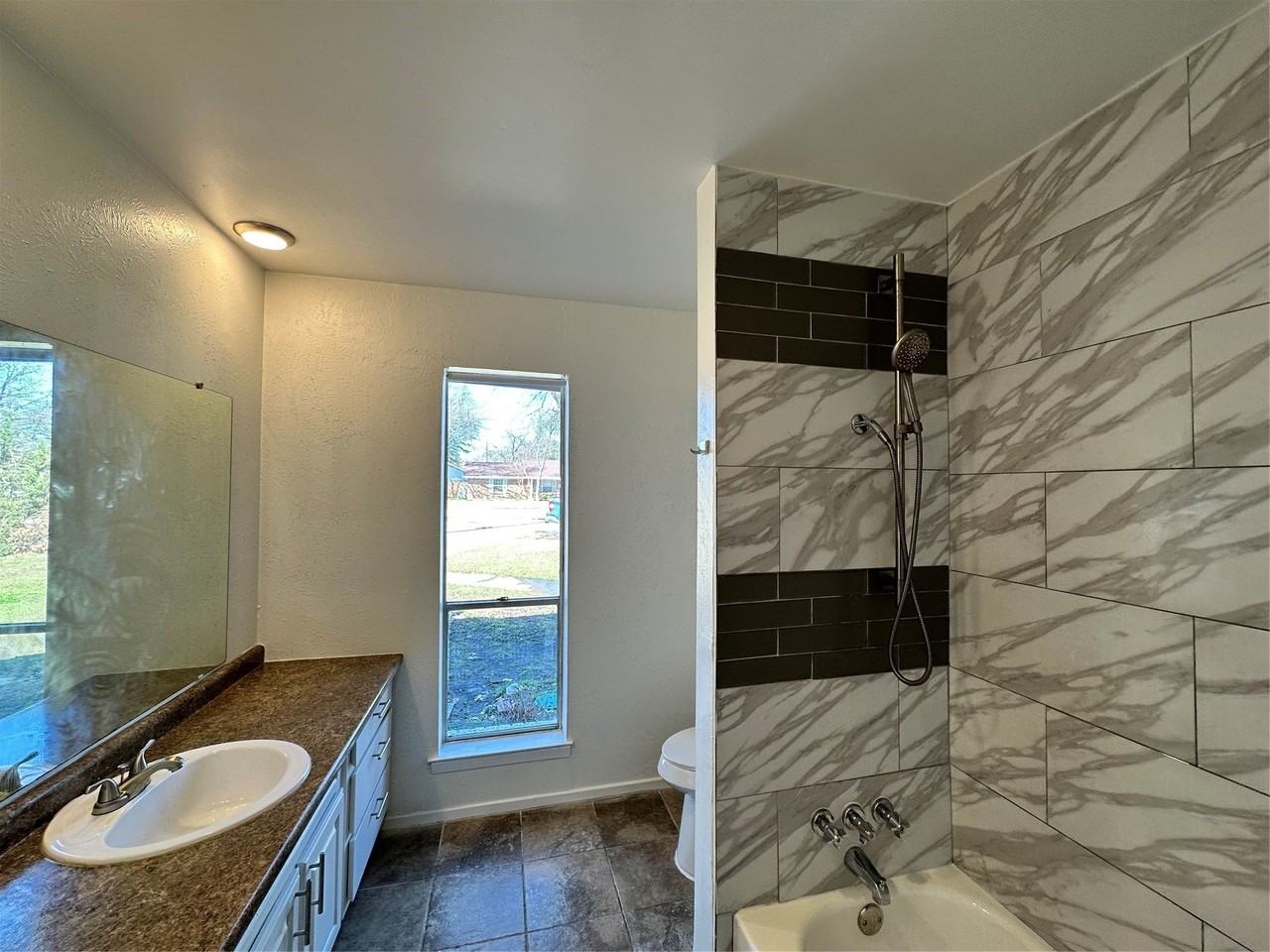 1412 Weathered St - Photo 7 of 15