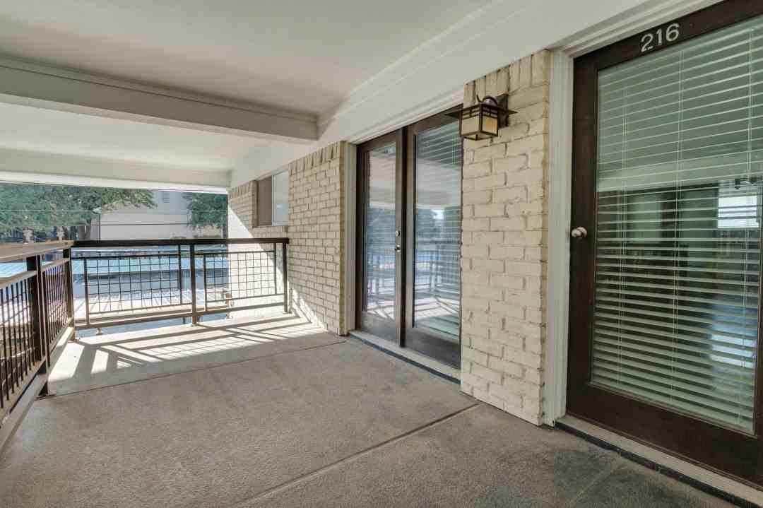 10213 Regal Oaks Dr #216 - Photo 2 of 14