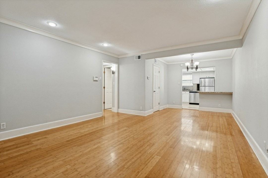 10213 Regal Oaks Dr #216 - Photo 4 of 14